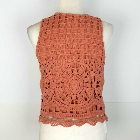 Design Lab crochet knit top - Picture 6 of 7